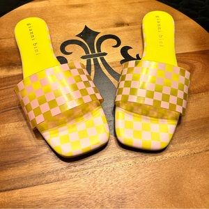 Gianni Bini checkered slides | NWOB